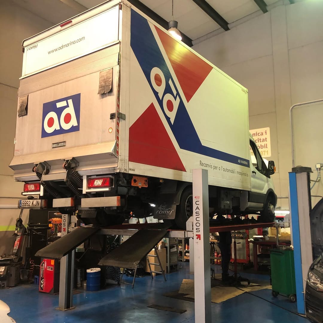 Trabajo de embrague en vehículo industrial de flota